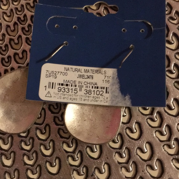 Lucky Brand Earrings Silver Never Worn - Picture 2 of 2